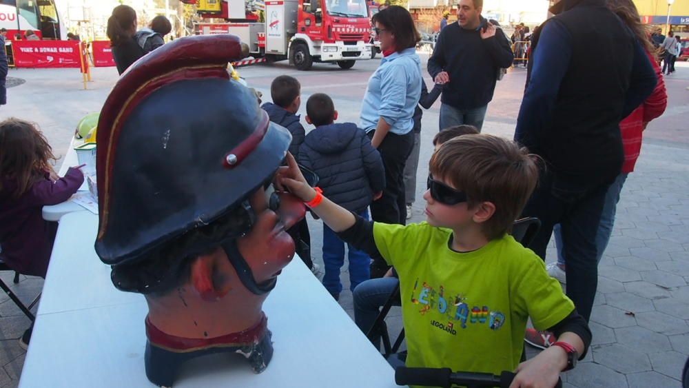 «Els Bombers t''acompanyen a donar sang» a Figueres