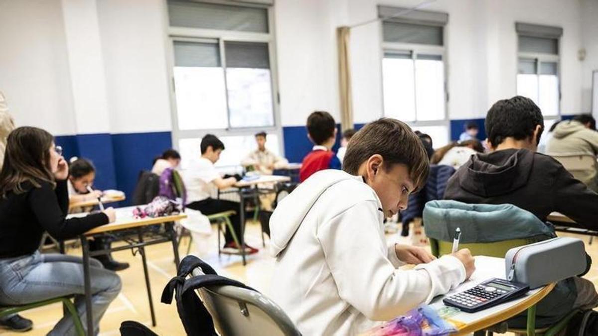 Alumnos durante una clase.
