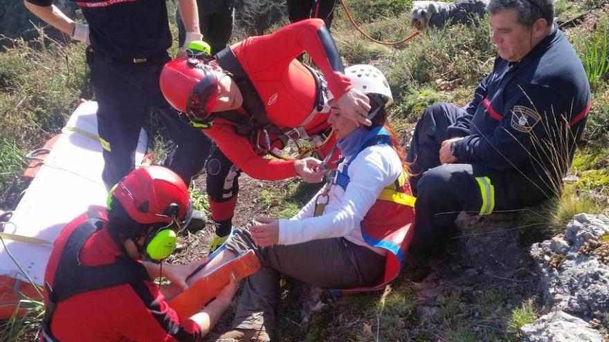 Evacuada en helicóptero una senderista en Trubia