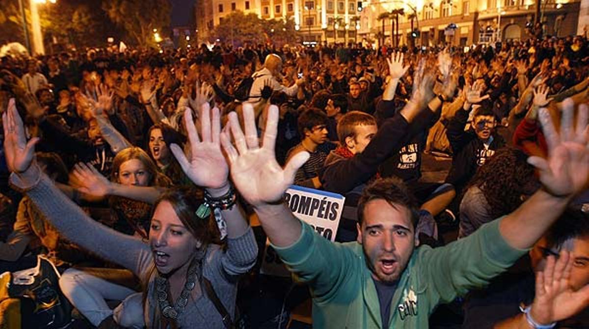 Tres detinguts i almenys tres ferits després de la segona manifestació davant el Congrés
