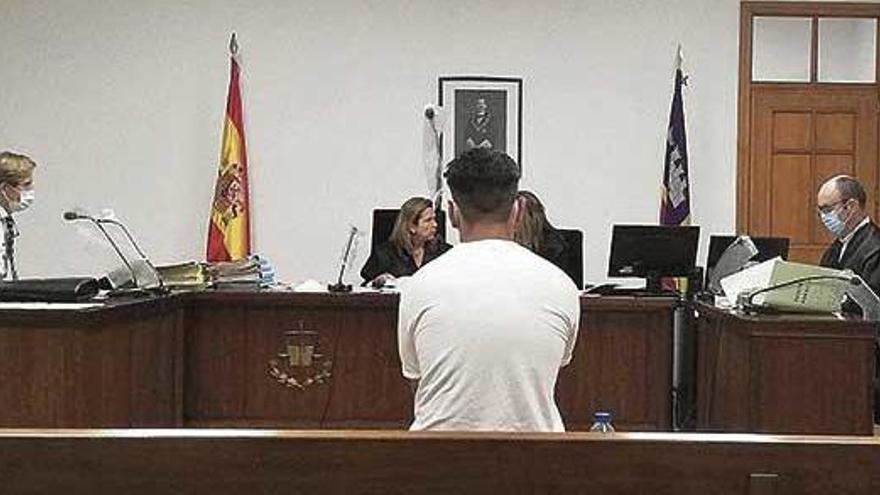 El joven condenado, durante el juicio celebrado en Palma.