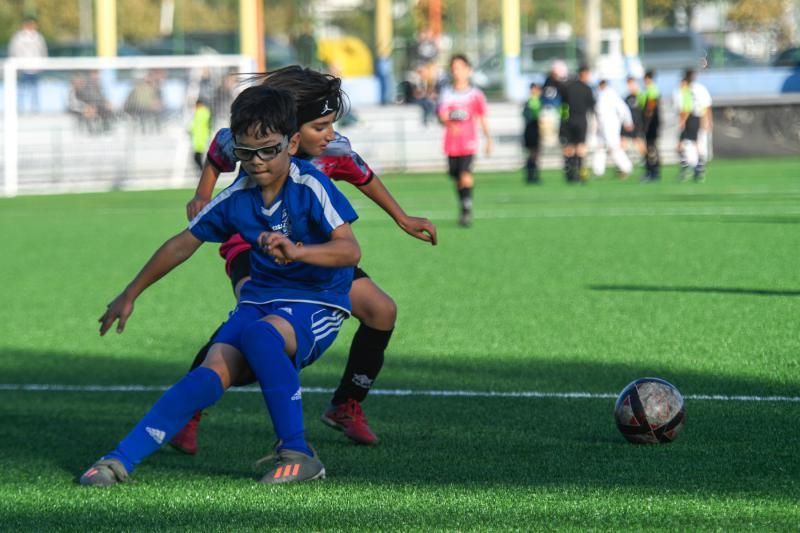 25-01-20  DEPORTES. CAMPOS DE FUTBOL DE LA ZONA DEPORTIVA DEL PARQUE SUR EN  MASPALOMAS. MASPALOMAS. SAN BARTOLOME DE TIRAJANA.  San Fernando de Maspalomas - Gariteño (Benjamines).  Fotos: Juan Castro.  | 25/01/2020 | Fotógrafo: Juan Carlos Castro