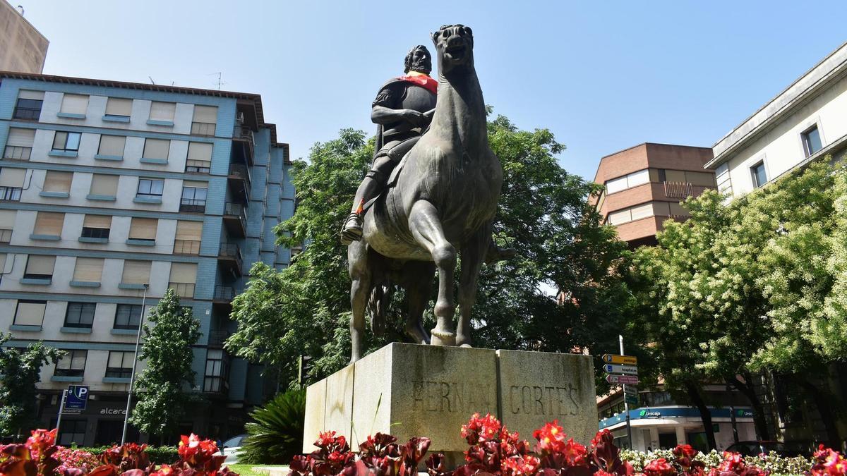 Galería | Hernán Cortés sigue celebrando el Mundial de España en Cáceres