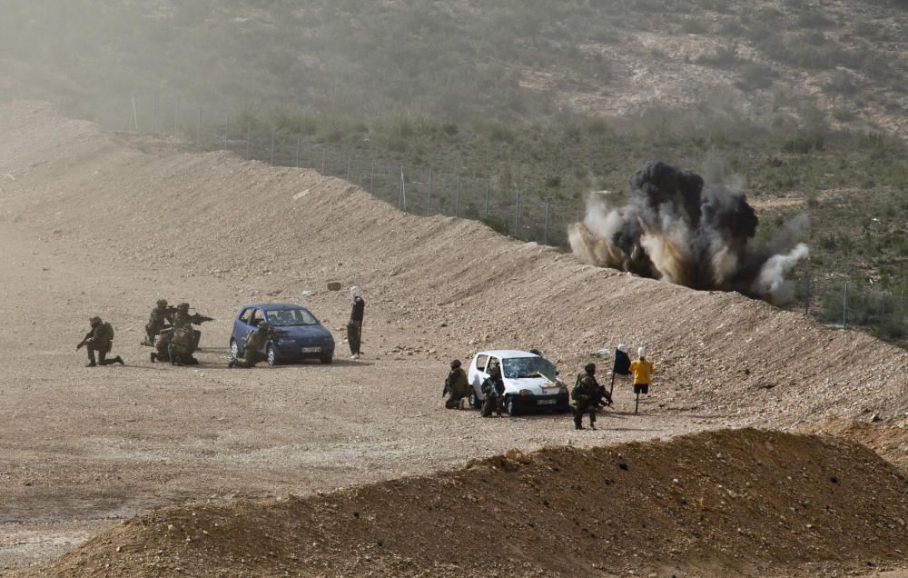 La élite del ejército ensaya la captura de un terrorista en suelo hostil (23/11/2015)