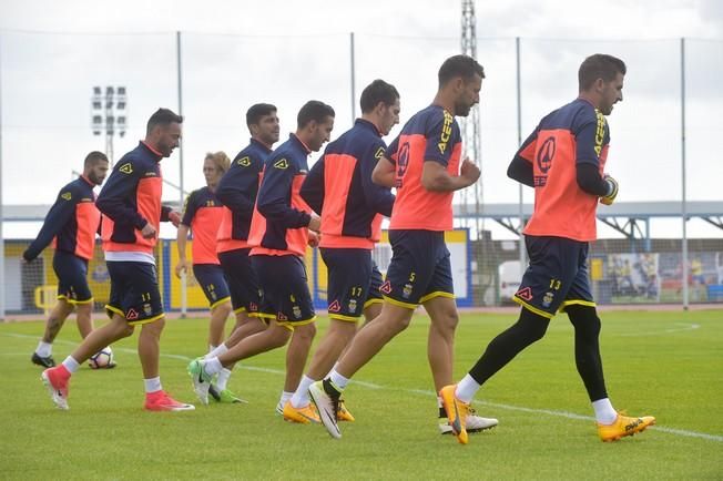 Entrenamiento de la Unión Deportiva Las Palmas ...