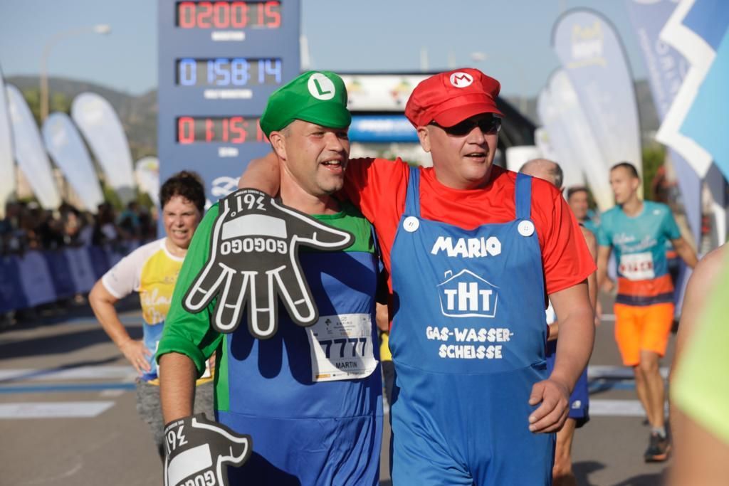 Waren Sie beim Zafiro Marathon Palma am Start? Suchen Sie sich in unserer Fotogalerie