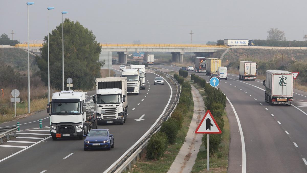 Tráfico en una autopista.