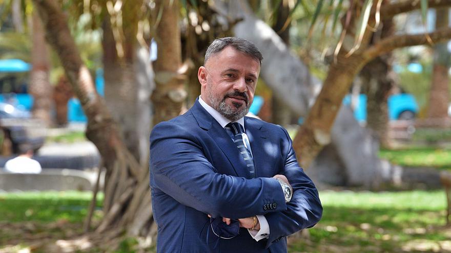 Francisco Copano: “Vamos a fabricar en Canarias diez millones de mascarillas al mes”