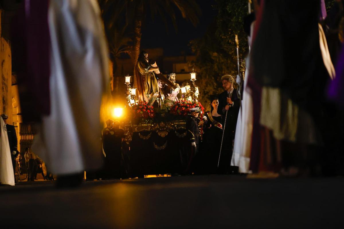 La Dolorosa del Grao y Jesús Nazareno se encuentran frente a las Atarazanas