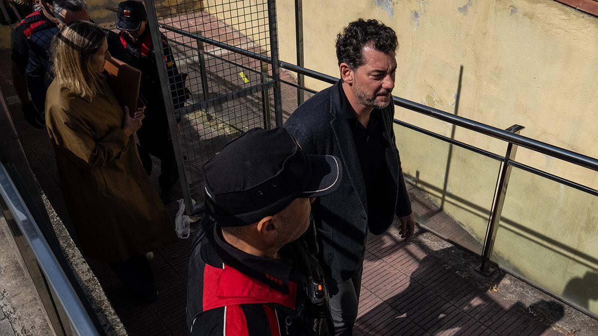 La jueza sospecha que Jonathan Andic se deshizo del móvil porque desactivó la app de contar pasos justo antes de viajar a Ecuador