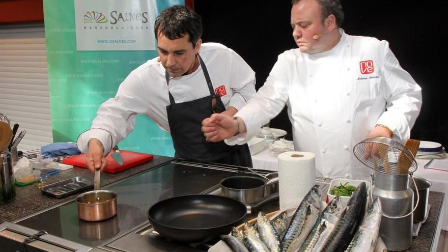 Un taller de cocina anterior en la plaza de abastos grovense.