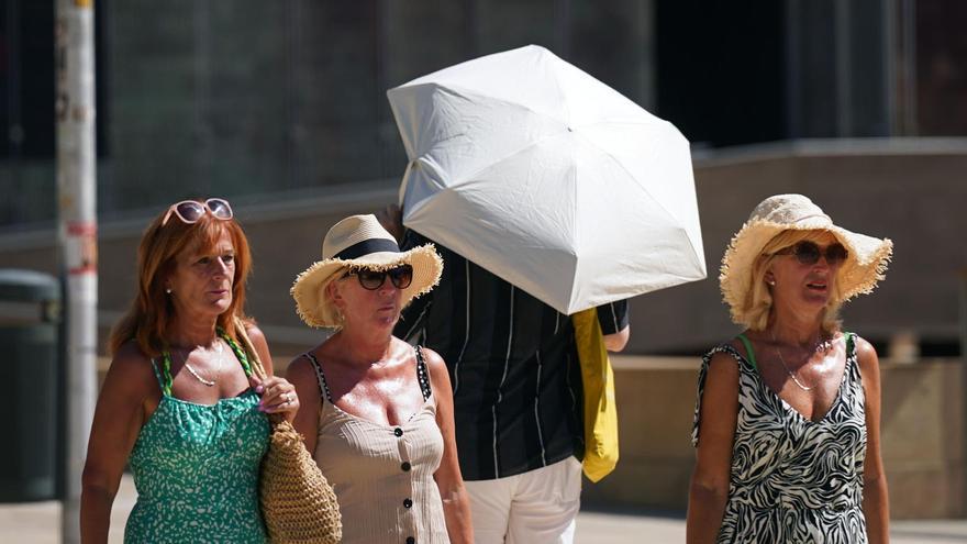 Los avisos por calor en Málaga alcanzan este sábado a la Costa y al Guadalhorce