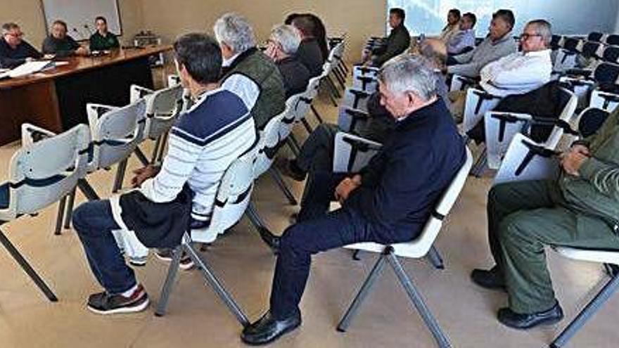 Un momento de la asamblea de la Agrupació de l&#039;Olivar d&#039;Eivissa.