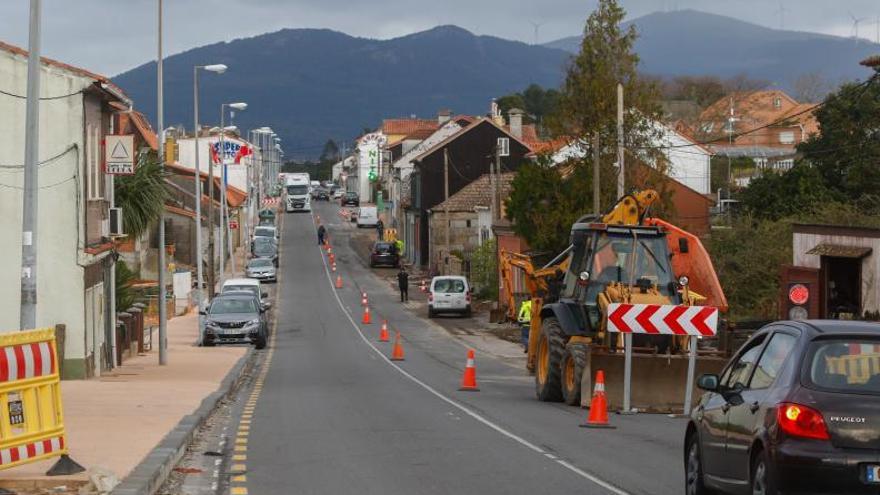 La obra de las aceras de Corón estuvieron presentes en el último pleno.