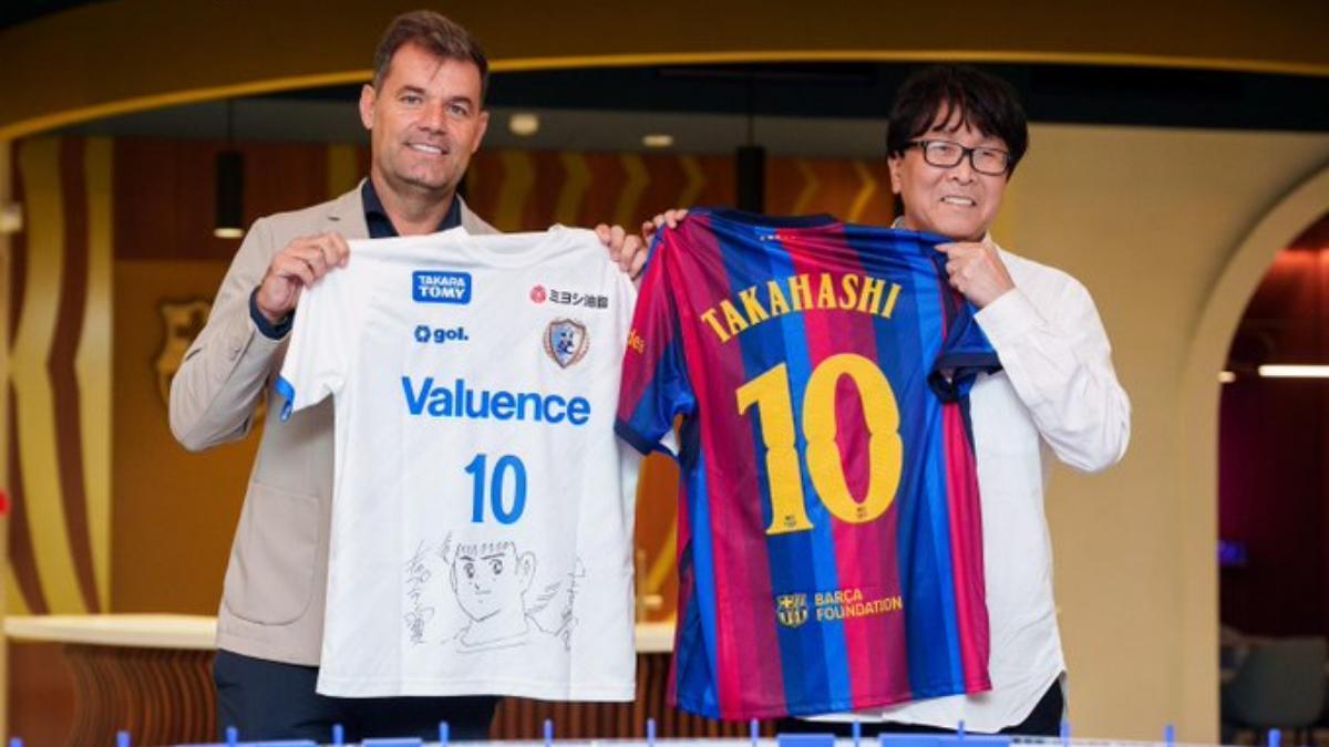 El creador de Oliver y Benji visita el Spotify Camp Nou