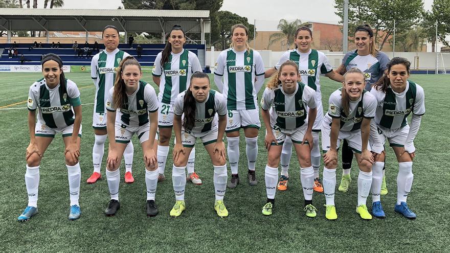 Formación del Córdoba CF Femenino ante el Aldaia.