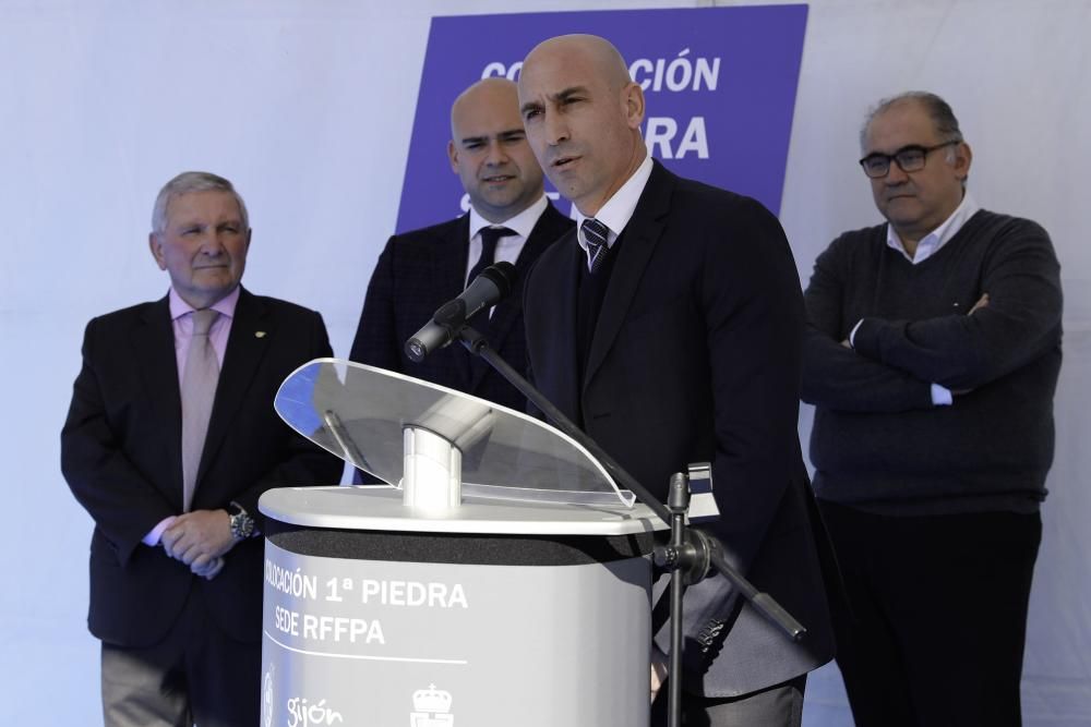 Primera piedra de la nueva sede de la Federación