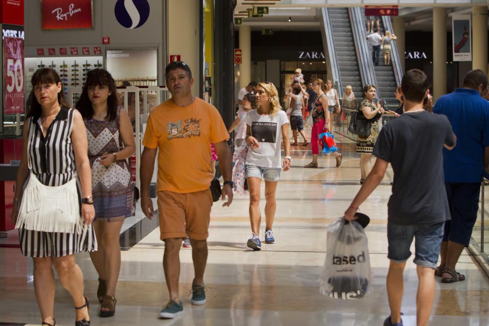 Primer fin de semana de rebajas en Valencia