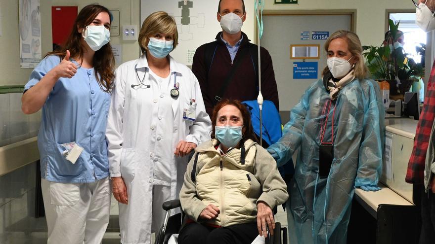 Hablan los médicos de la paciente gijonesa que pasó 310 días en el hospital: “Elsa es la expresión de todo lo grave que puede pasar con el covid”