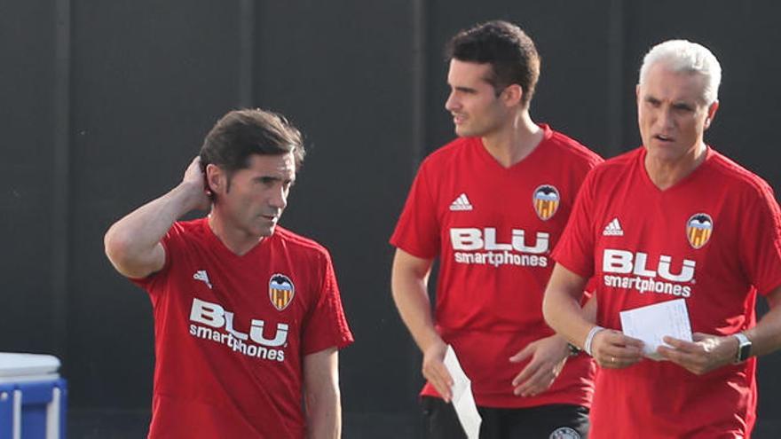 Marcelino recupera efectivos frente al Betis