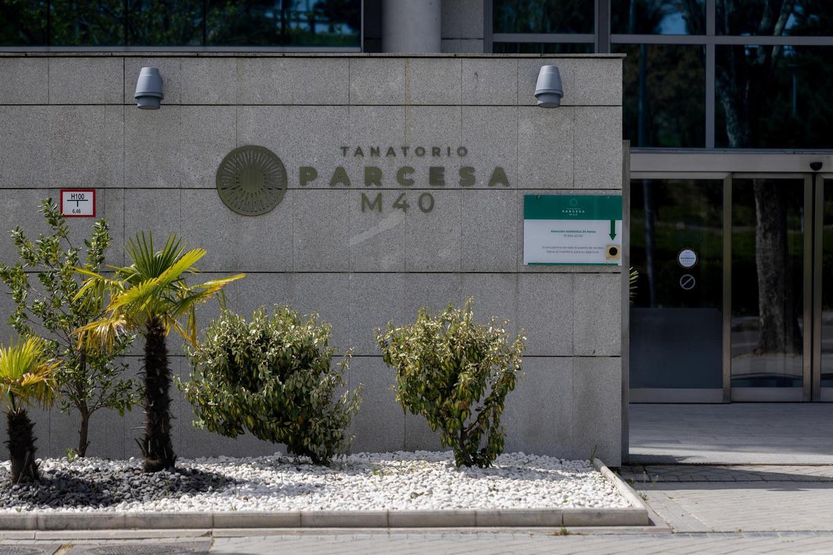 Entrada del tanatorio de la M-40, en Madrid.