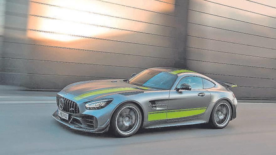 Nous Mercedes-AMG GT i AMG GT R PRO