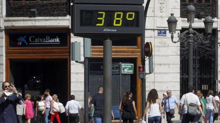 Las temperaturas seguirán subiendo en las próximas horas .