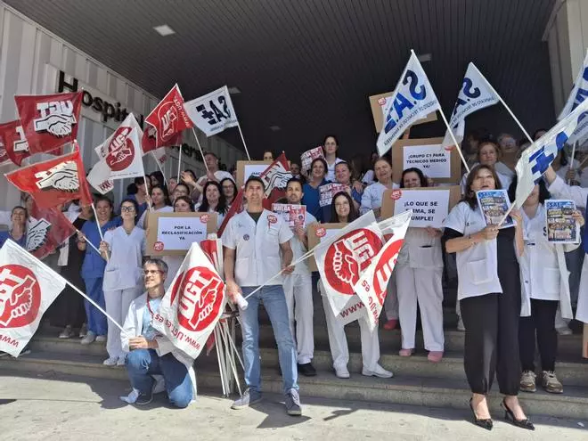 "Necesitamos dignidad profesional": técnicos sanitarios reivindican en Badajoz el reconocimiento que merece su labor