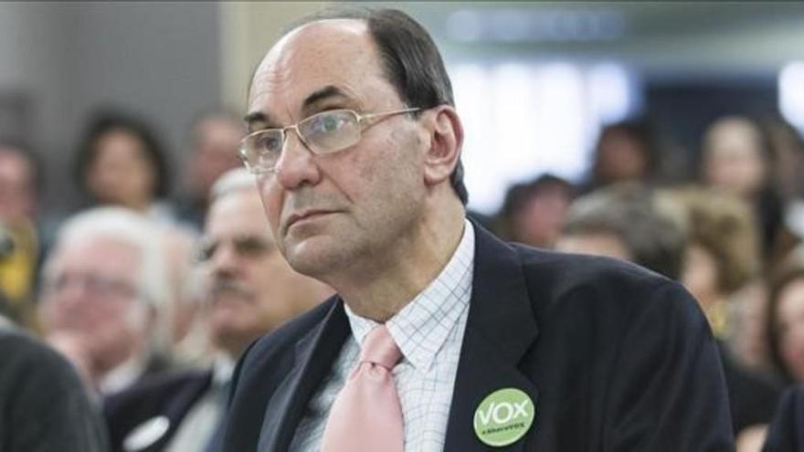 El Samur estabiliza a Vidal Quadras y lo traslada al hospital.