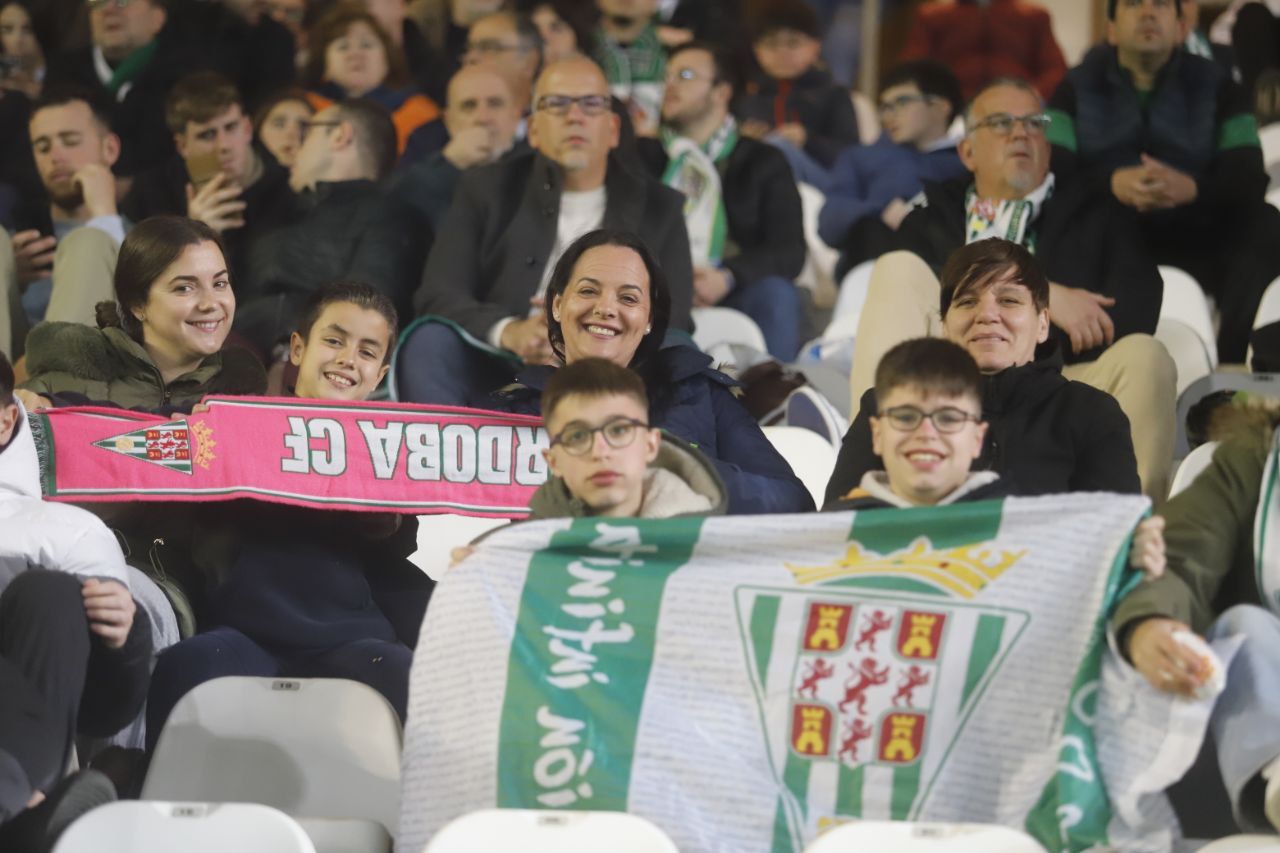 Córdoba CF-Sporting de Gijón, las imágenes de la afición
