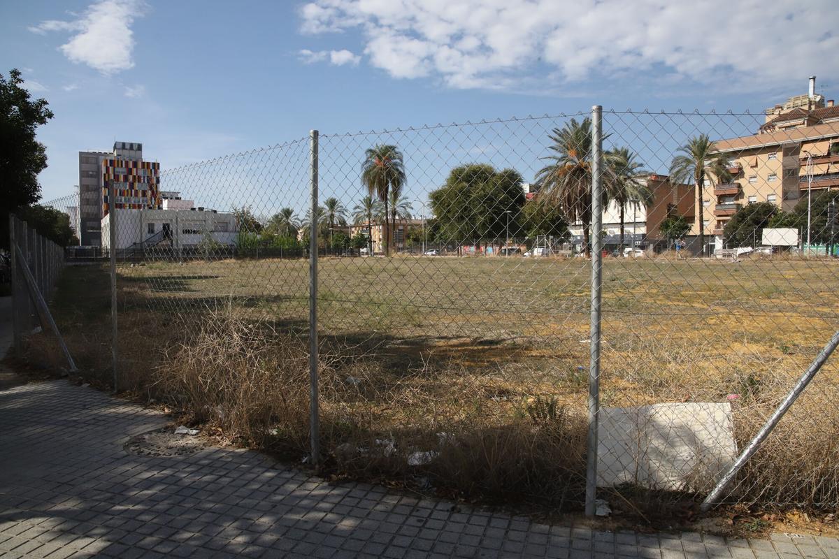 Solar del antiguo Pabellón polideportivo de la Juventud