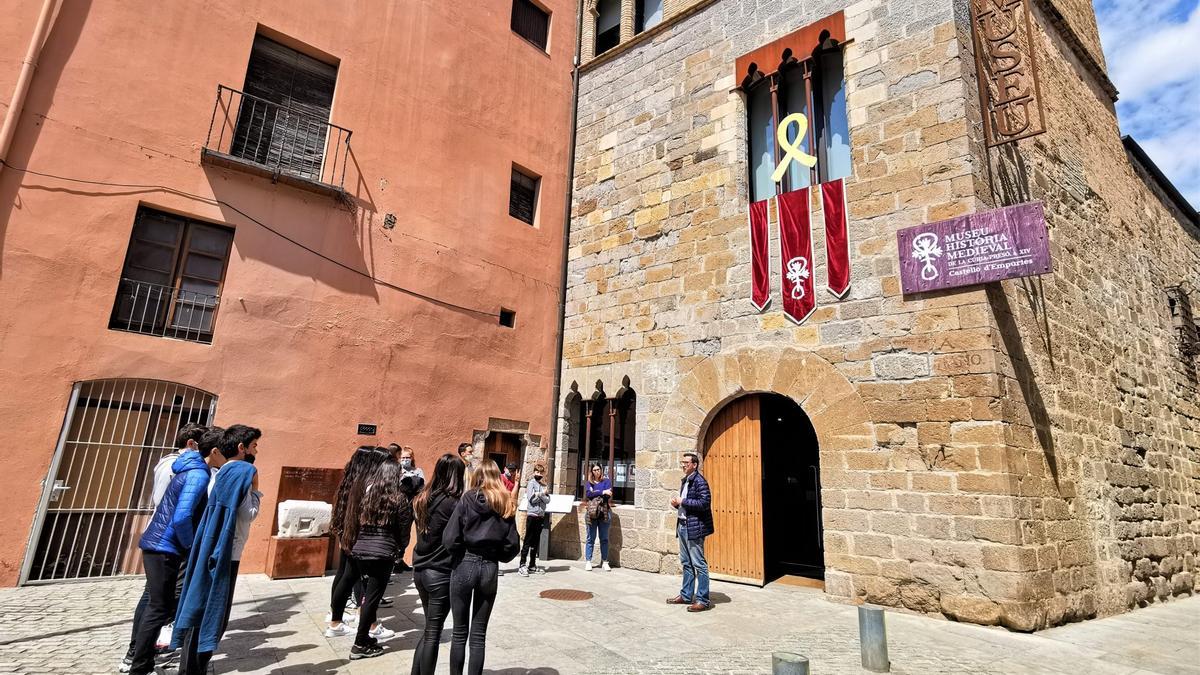 Façana del Museu Cúria Presó de Castelló d&#039;Empúries