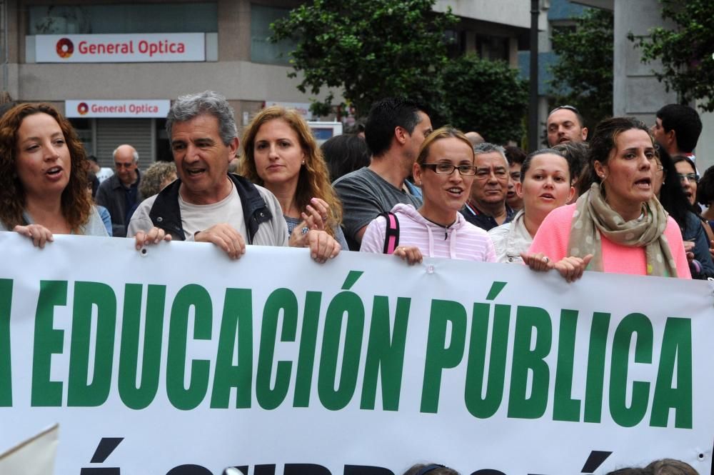 Protesta de la comunidad educativa del colegio O P