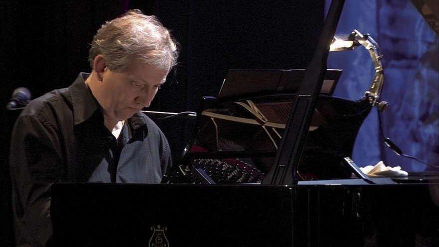 El pianista y compositor Wim Mertens, durante un concierto.