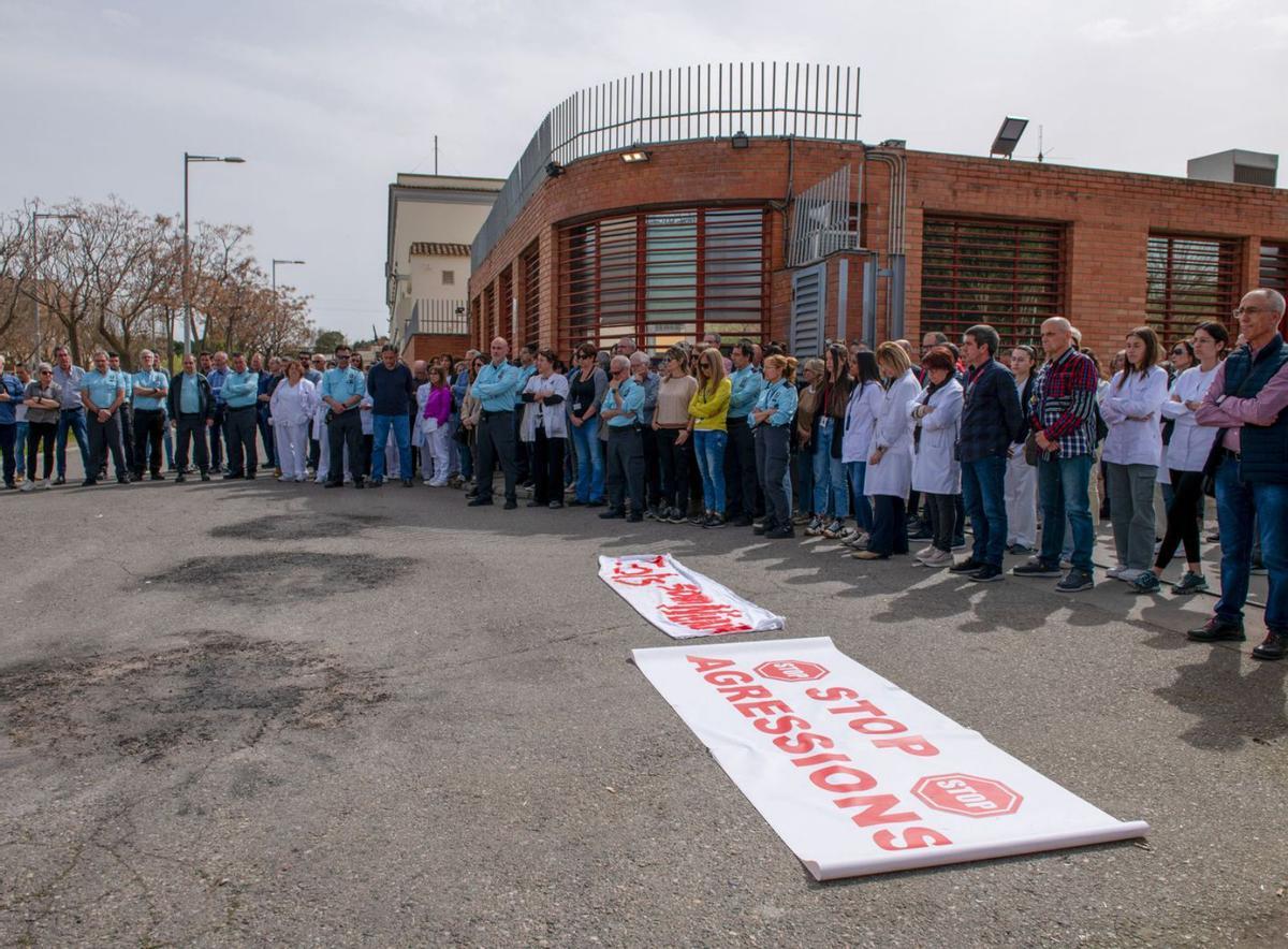Dues presons retiren de les cuines reclusos amb crims de sang
