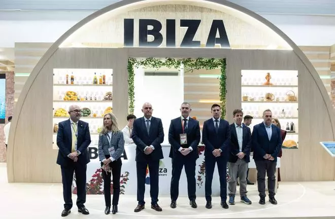 La Asociación Ocio Nocturno Noches de Ibiza denuncia que el Consell no controla los hoteles discoteca