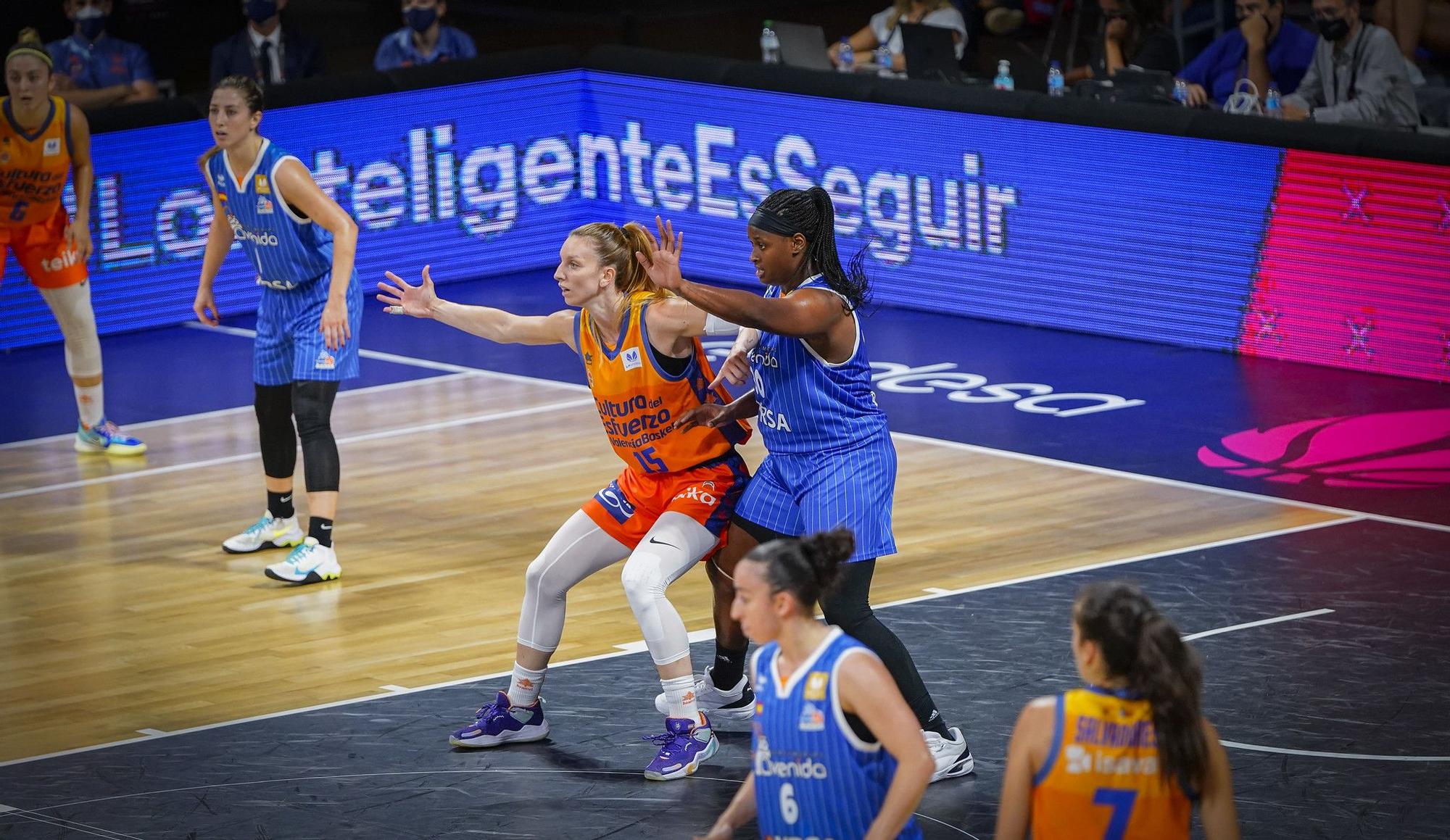 Final Supercopa LF Endesa Valencia Basket - Perfumerías Avenida