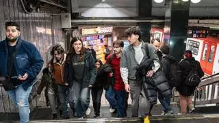 Siete de cada diez estudiantes van ya en transporte público a la Universitat Autònoma