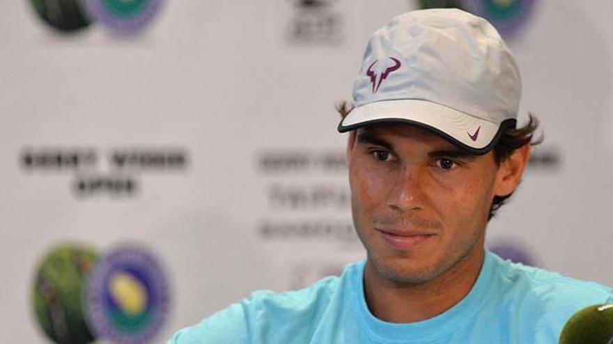 Nadal pone la primera piedra de su academia en Manacor