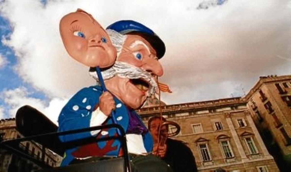 L’Home dels Nassos, a la plaça de Sant Jaume, en una edició anterior d’aquesta tradició.