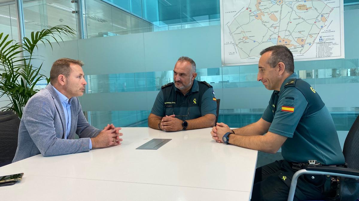 El capitán Llorca toma el mando del cuartel de la Guardia Civil de Torre Pacheco