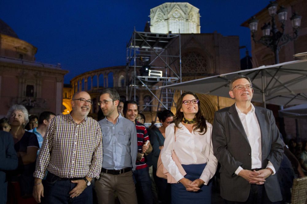 Proyecciones sobre el Palau de la Generalitat