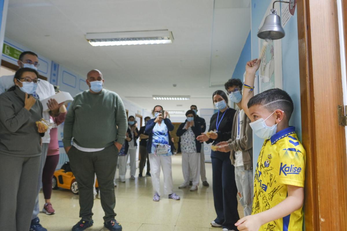 Elías, un niño grancanario de siete años, supera la leucemia Elías, un niño grancanario de siete años, supera la leucemia
