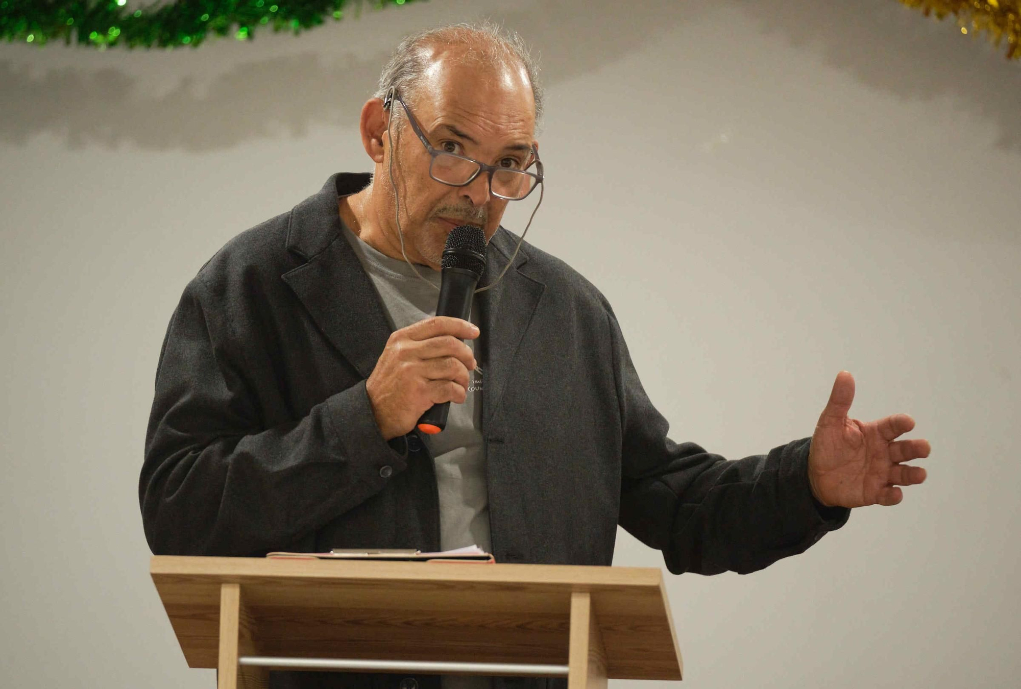 Presentación del libro de Víctor Alonso sobre la lucha canaria.