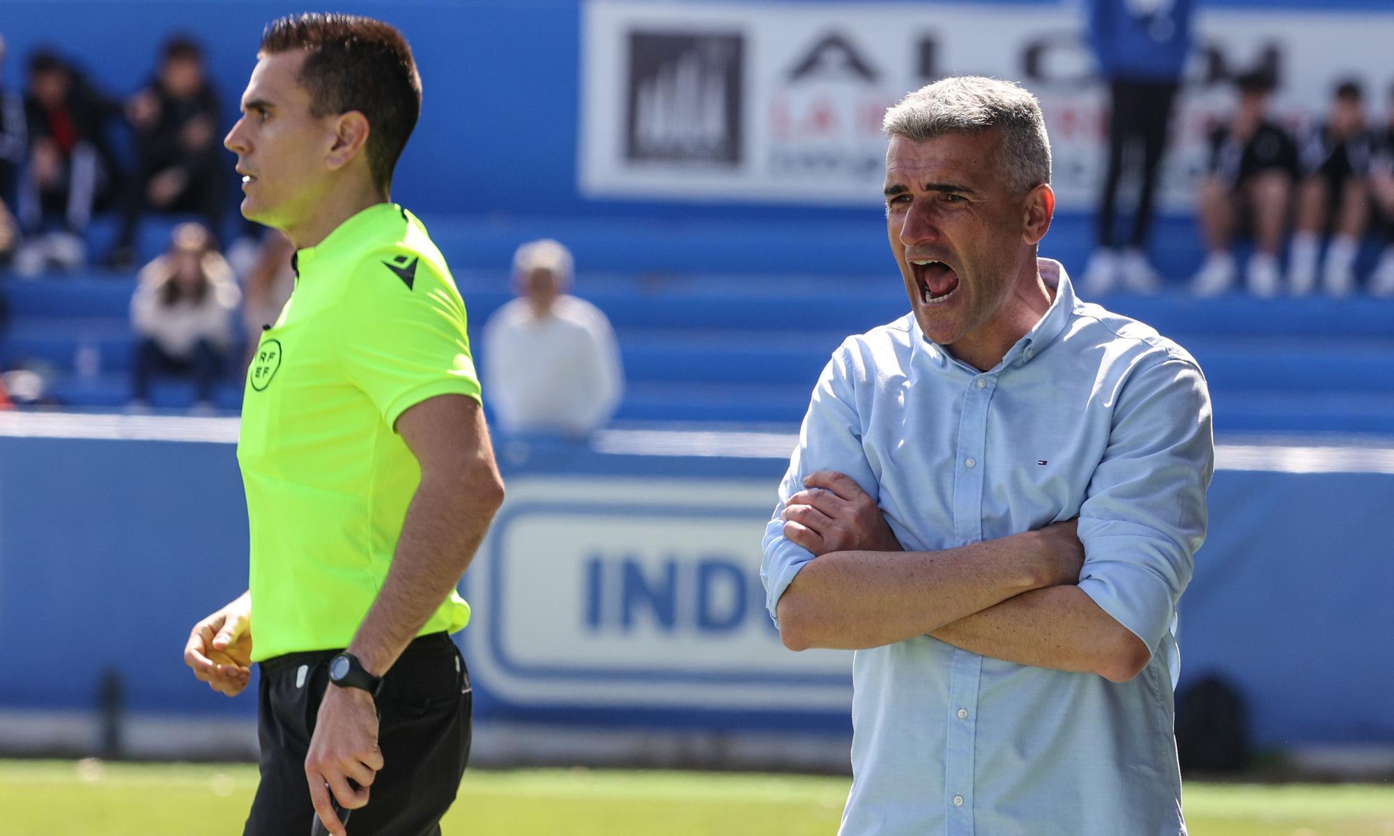 El Alcoyano se aleja del peligro (2-0)