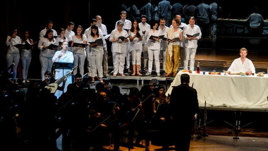 El concierto - performance de &#039;La Pasión según San Mateo&#039; con la Royal Concertgebouw Orchestra de Amsterdam.