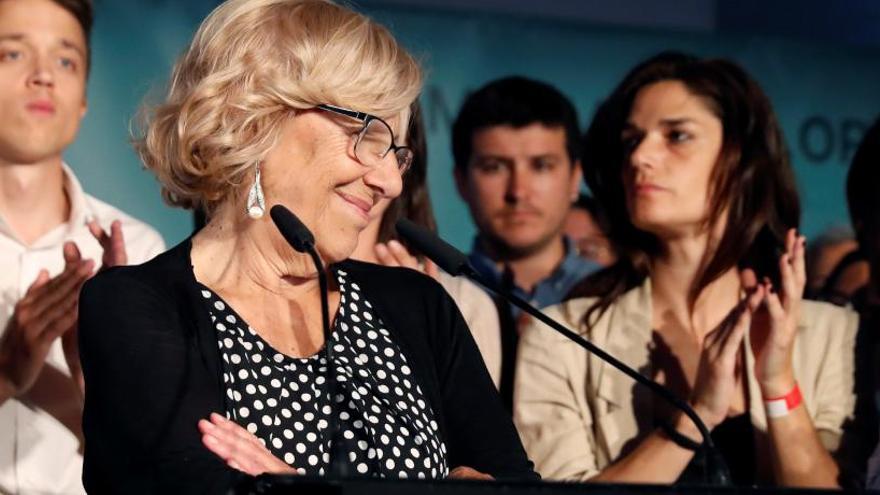 Manuela Carmena comparece tras los resultados.