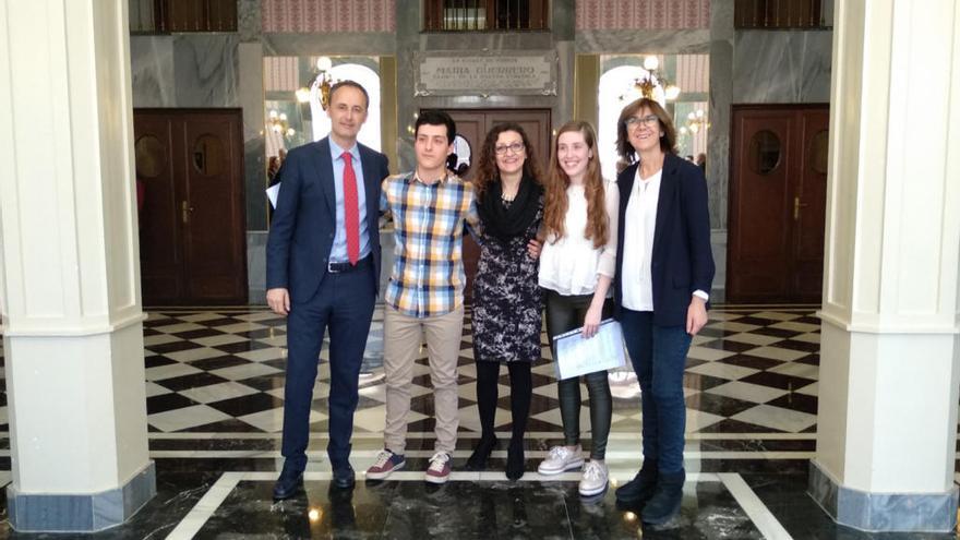 Javier Celdrán, Salvador Silla, Esperanza Clares, Ángela García y Marta López-Briones en el Salón de los Espejos del Romea.