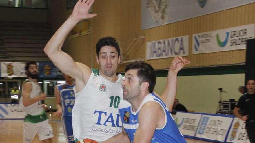 Mugica durante el partido ante el TAU Castelló. // Santos Álvarez