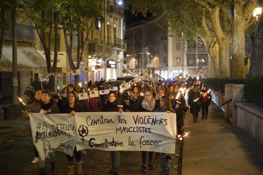 Marxa nocturna de torxes 'Combatem la foscor' el diumenge 24 a Figueres